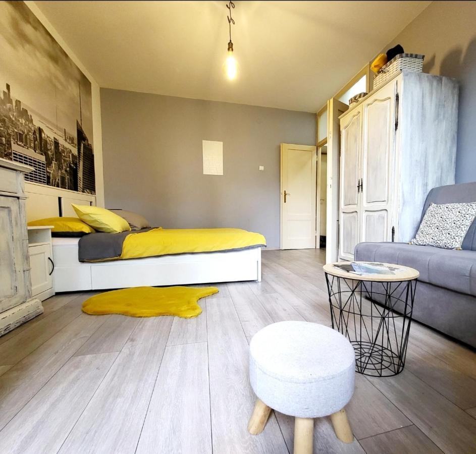 Cozy Apartment With Balcony 10 Min From The Beach ริเยกา ภายนอก รูปภาพ